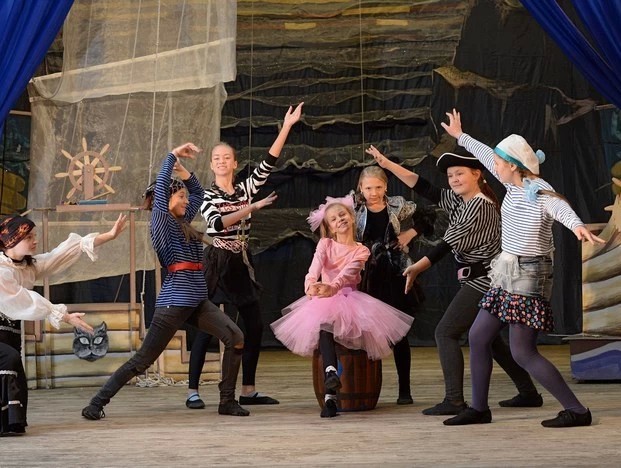 “Сказка” отмечает юбилей на сцене