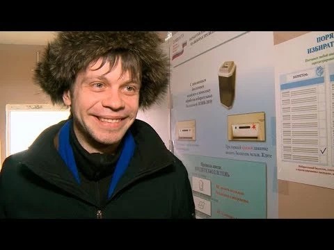 Для впервые голосующих подготовили сувениры