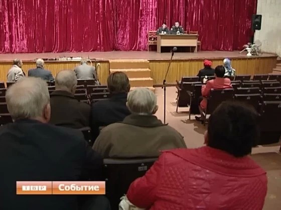 Жаловались и задавали вопросы. Жители Краснозаводска встретились с начальником полиции и старшим участковым города