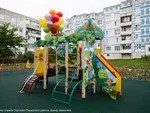 Открыта юбилейная детская площадка