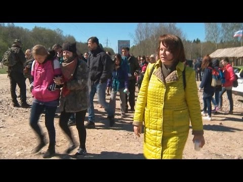 В жёлтом пальто лидера
