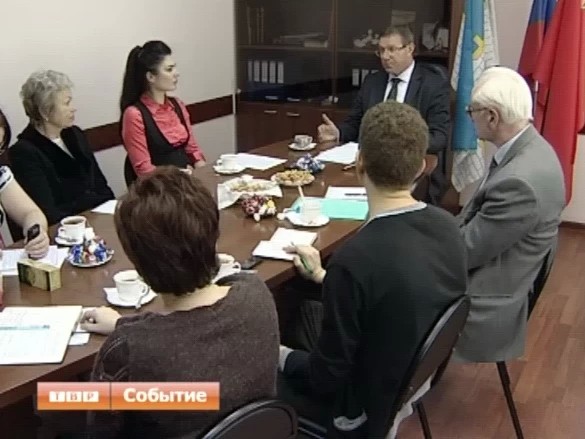 Спикер райсовета провел брифинг
