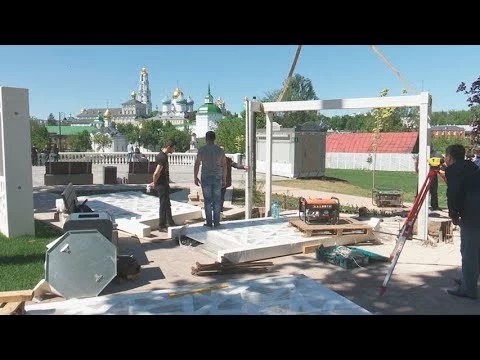 На Сергиевской ставят качели
