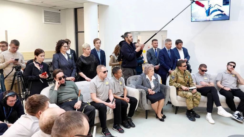 Оксана Ероханова навестила участников СВО, проходящих реабилитацию в центре им. А. Мещерякова