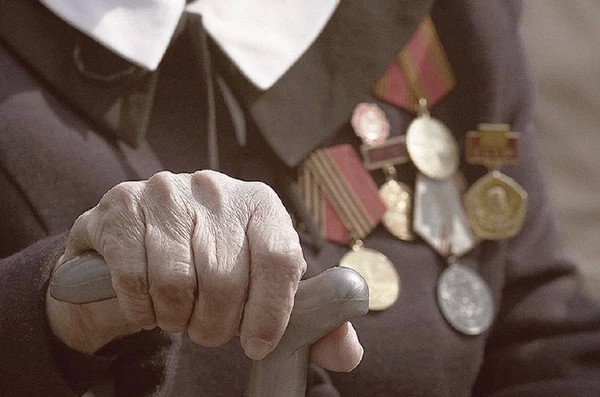 Новогодний подарок ветеранам
