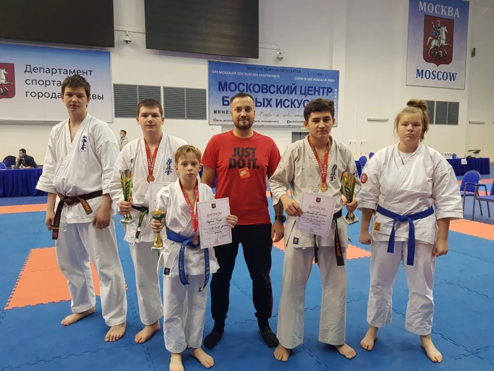 Пятиклассник из Хотькова Тимур Саутин стал бронзовым призёром первенства Москвы по киокусинкай