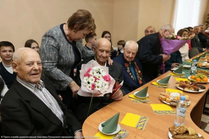 Ветераны Краснозаводска поддержали переименование городской улицы и школы