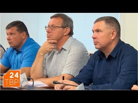 Все окна в подъездах заменят на пластиковые