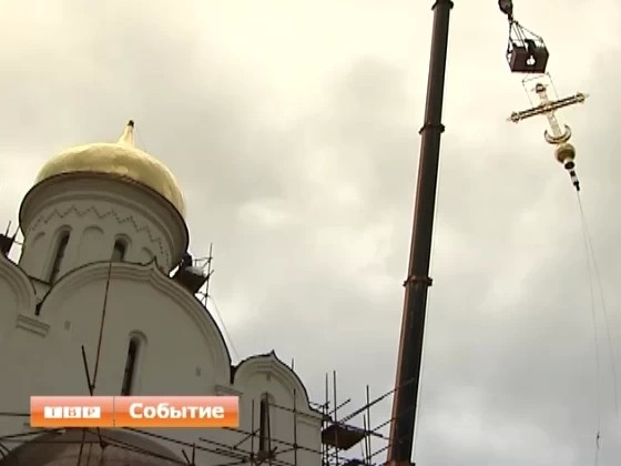 На Храм Успения Богородицы  установлен купол и крест