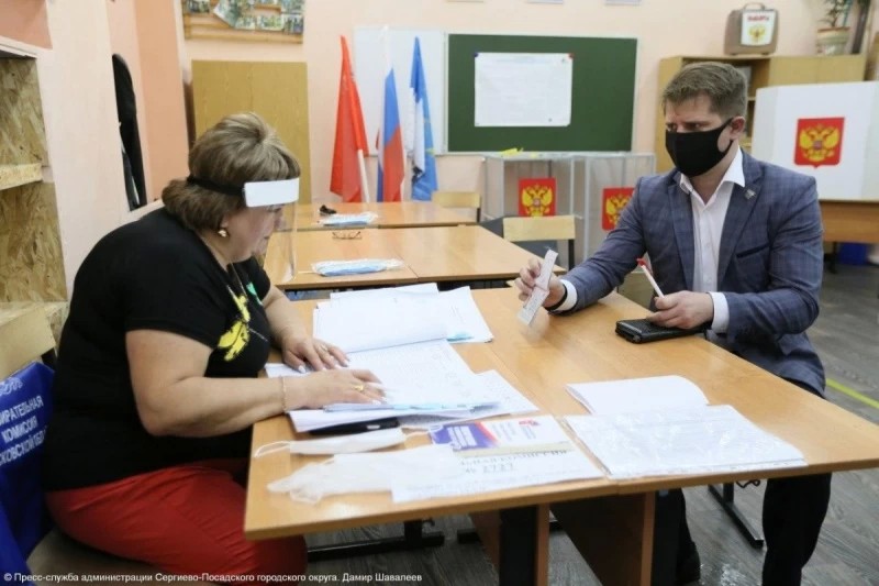 Голосование по поправкам в Конституцию РФ в округе проходит в штатном режиме