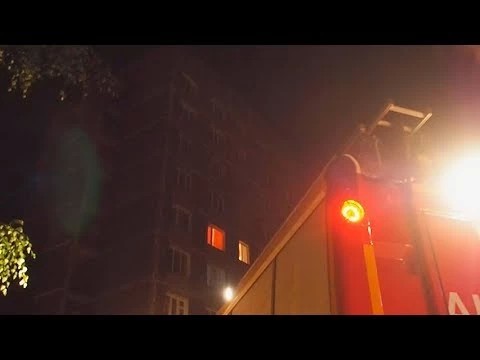 Загорелись технологические балконы в жилом доме