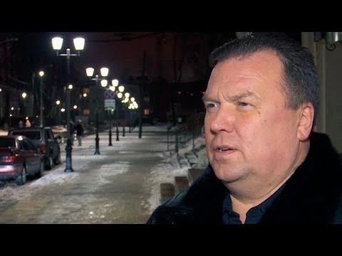 Город выходит из сумерек