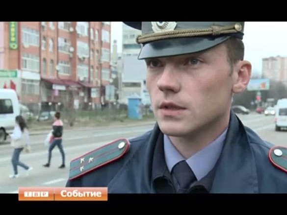 Автоинспекторы напомнили водителям и пешеходам правила дорожного движения