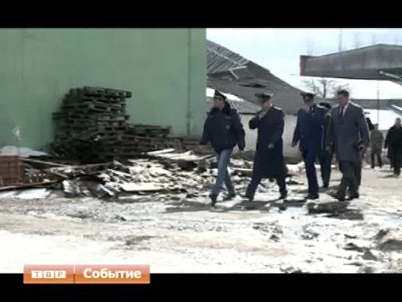 Жители Муханова задыхаются от запаха парфюма