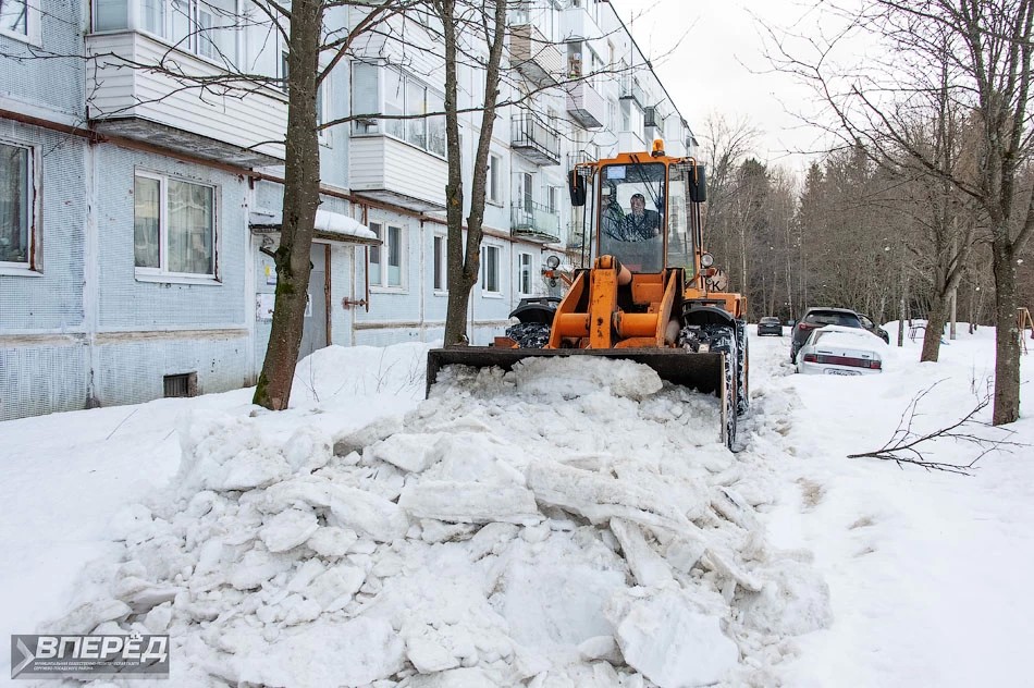 Коммунальщики Сергиева Посада протянули руку помощи «Вакцине» 