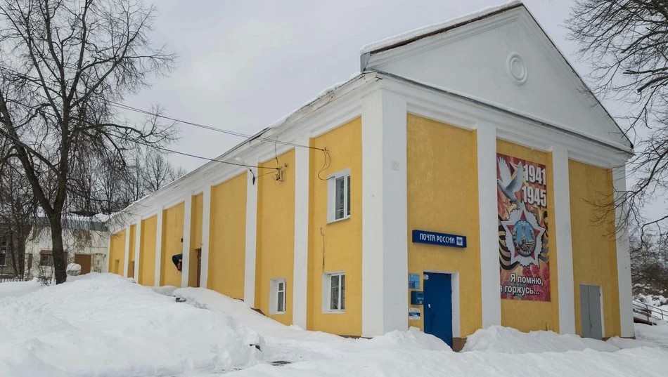 Дому культуры предлагают эмигрировать