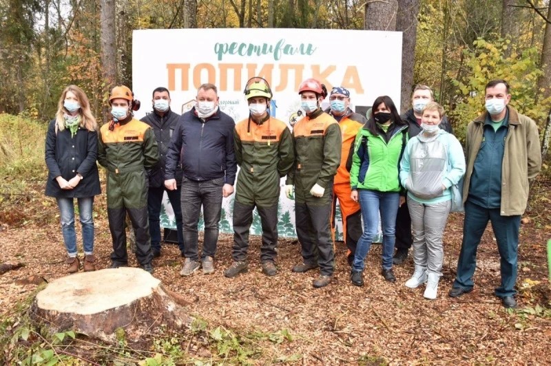 Лучшие арбористы благоустроили пешеходную дорожку в Абрамцеве