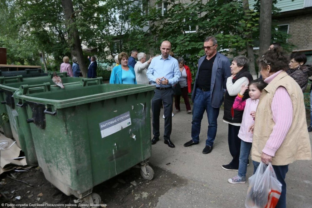 Глава Сергиева Посада встретился с жителями Новоугличского шоссе