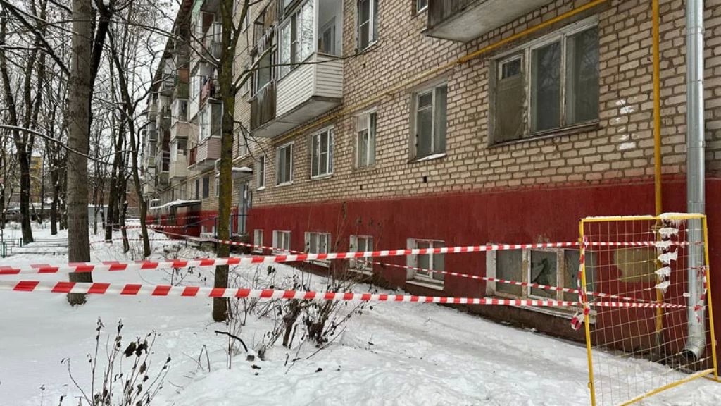 Специалисты осмотрели крышу дома №4А по ул. Центральной