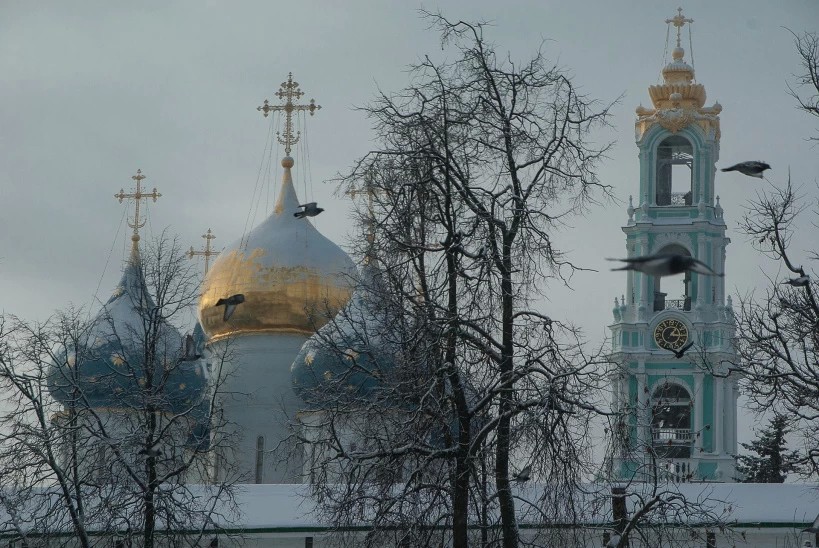 Участники программы "Активное долголетие в Подмосковье" отправились на интересную пешую экскурсию по Сергиеву Посаду