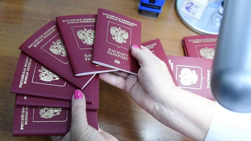 В России отменили обязательный штамп в паспорте о браке и детях