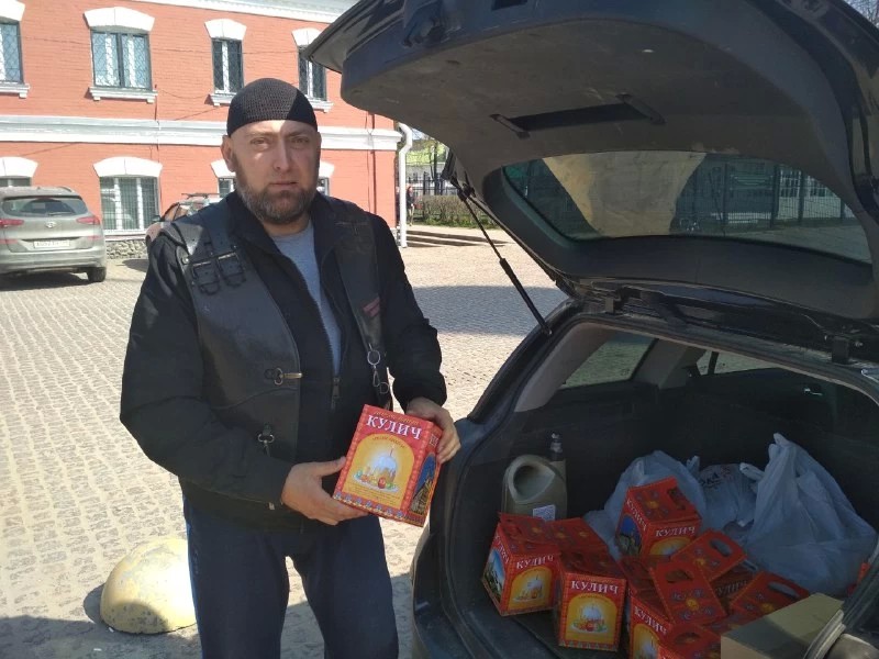 Байкеры и Лавра помогают вместе