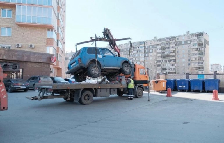 Госадмтехнадзором пресечено 18 случаев препятствия автомобилями вывозу мусора в Сергиево-Посадском округе