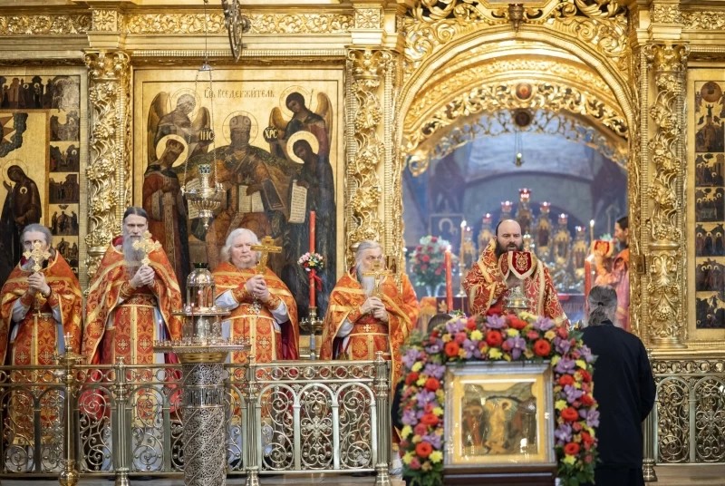 “Пасху хваляще вечную”: в Троице-Сергиевой Лавре продолжаются  пасхальные торжества