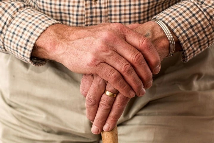 Законопроект о повышении пенсионного возраста принят в первом чтении