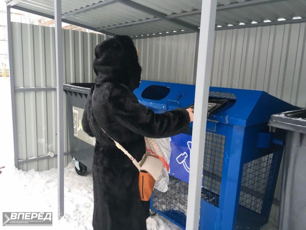 В районе продолжают «расти» мусорные баки