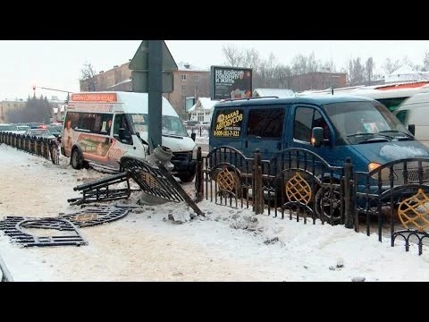 ДТП с маршруткой на проспекте