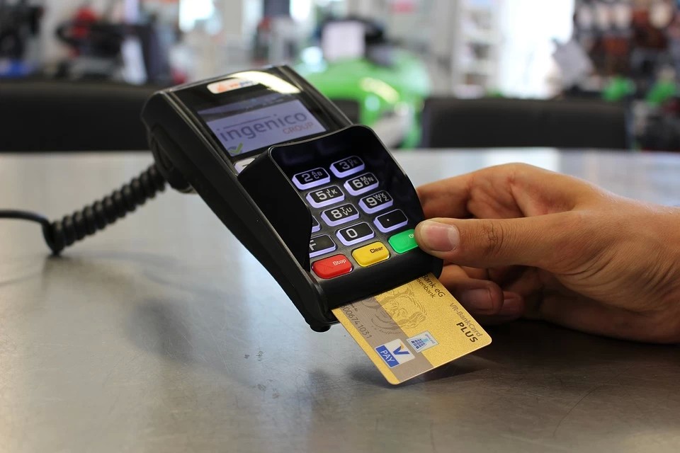 Супермаркет начнёт продавать продукты в кредит