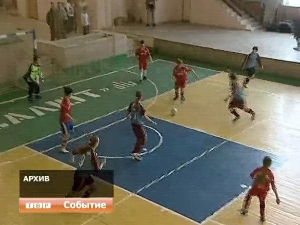 15 лет женскому футболу