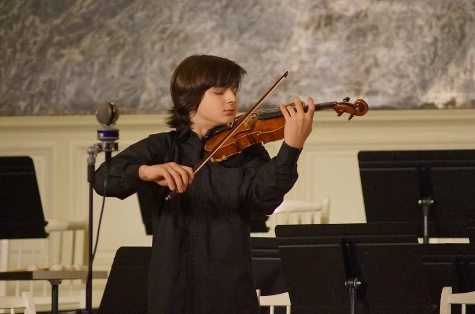 Скрипач из Сергиева-Посада стал лауреатом IV Международного конкурса скрипачей и квартетов имени Л. Ауэра
