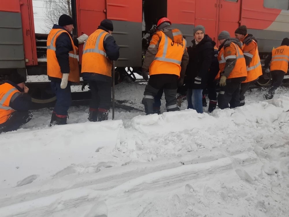 Задерживаются поезда из-за ЧП на Ярославской ветке