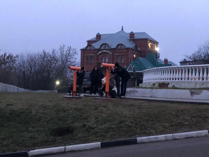 Загорский трубный завод установил на смотровой площадке Сергиева Посада две подзорные трубы