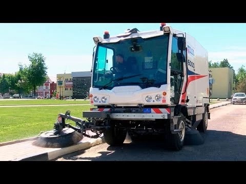 В Сергиевом Посаде презентовали машину-пылесос для улицы