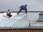 Кровлю срочно ремонтируют