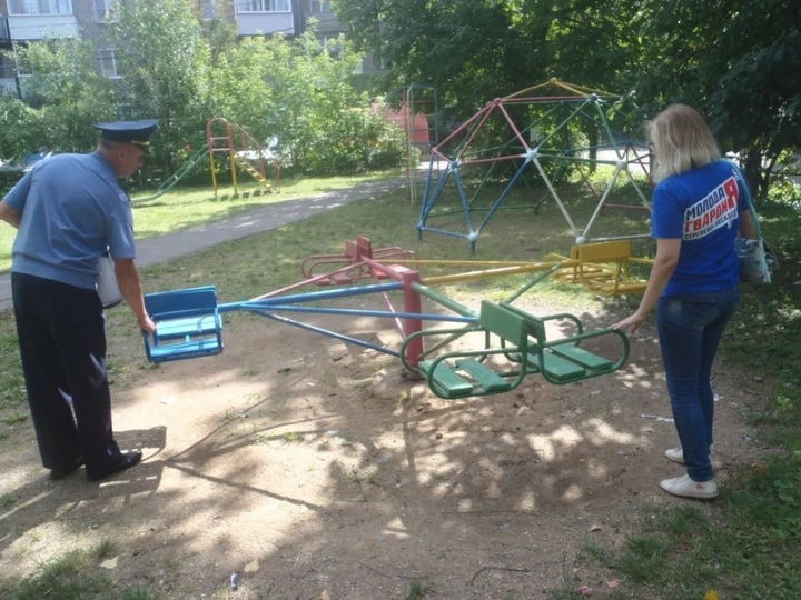 Госадмтехназор: Приведено в порядок более 200 детских игровых площадок в Сергиевом-Посаде