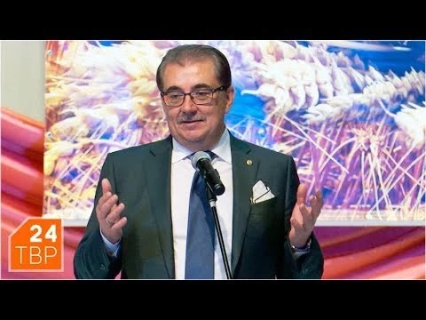Полпред, губернатор, местные власти поздравили сельчан