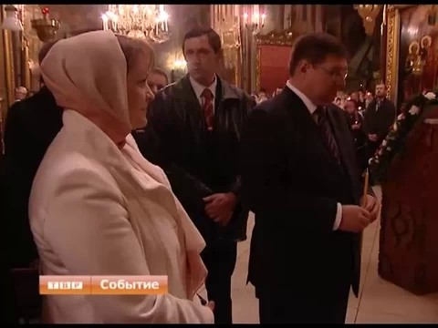 Праздничная пасхальная служба прошла в Троице-Сергиевой лавре