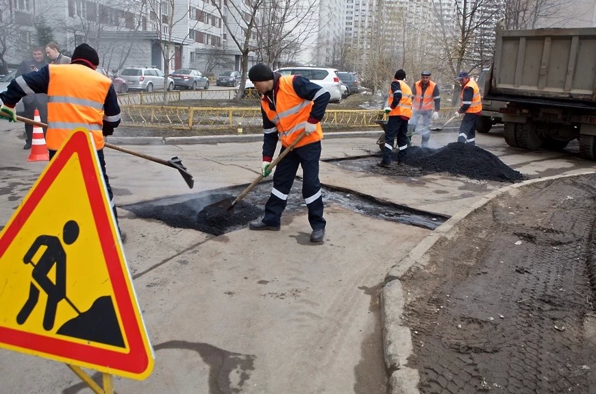 Дорожные службы Подмосковья переходят на весенне-летнее содержание дорог