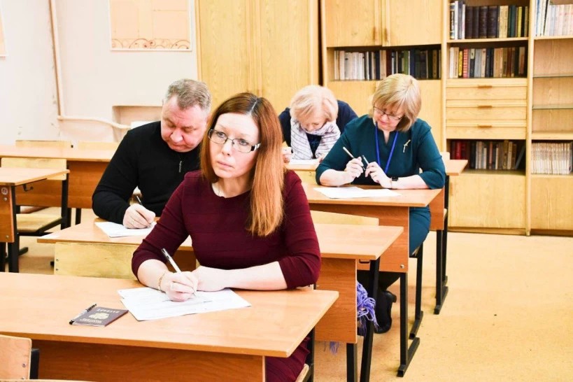 Родители сергиевосадских выпускников вновь проверят свои знания с помощью ЕГЭ!