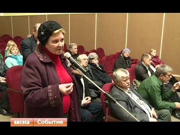 Глава района Сергей Пахомов обсудил с жителями микрорайона Звёздочка коммунальные проблемы