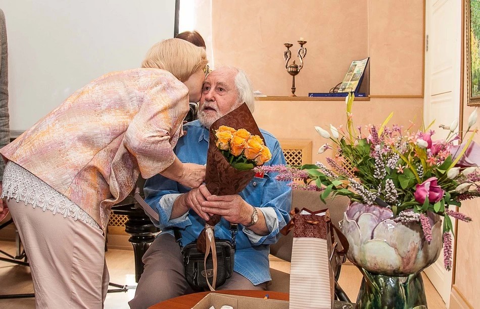 На своё 80-летие Владимир Жеглов представил книгу