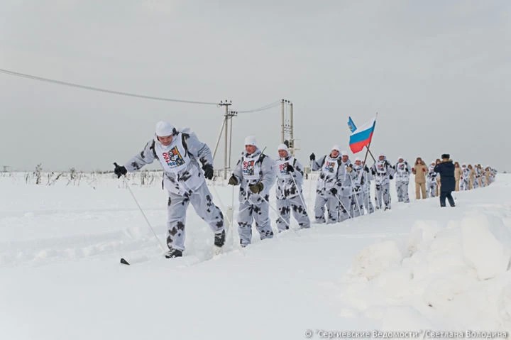 По городам. На лыжах. За ВДВ!