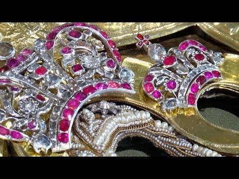 Драгоценный оклад для иконы XV века