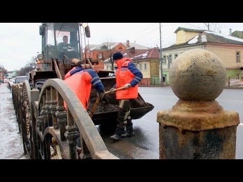 Сергиев Посад чистит себя после зимы