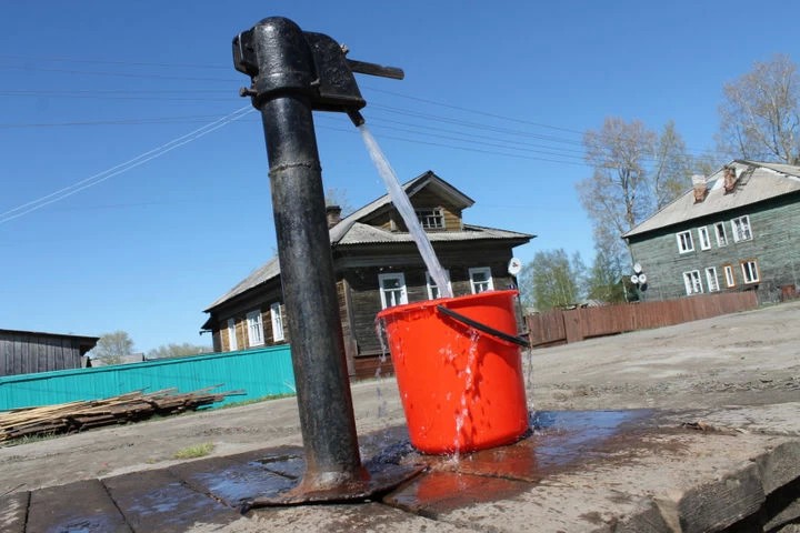 Колонка в селе Константиново работает