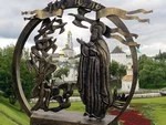 Один, два, три... Четыре памятника!